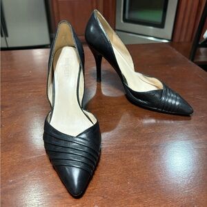 Women's Nine West Black Size 8.5 Heels